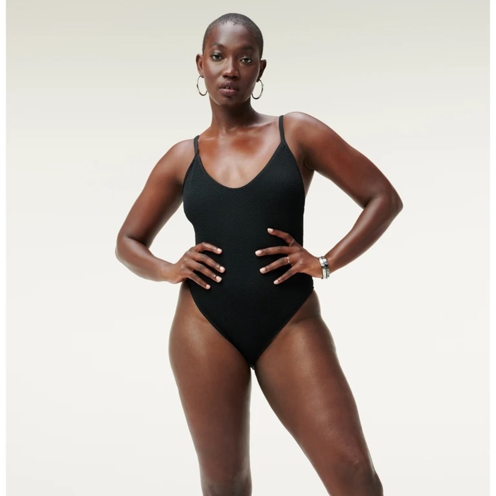 Good American ALWAYS FITS ONE-PIECE